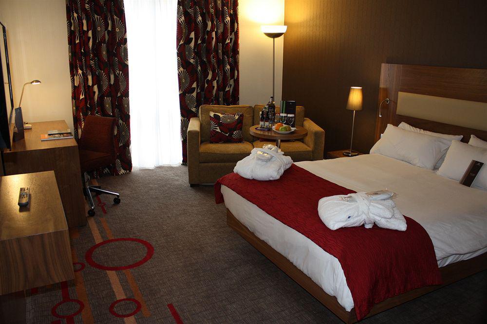 Bromsgrove Hotel&Spa Buitenkant foto